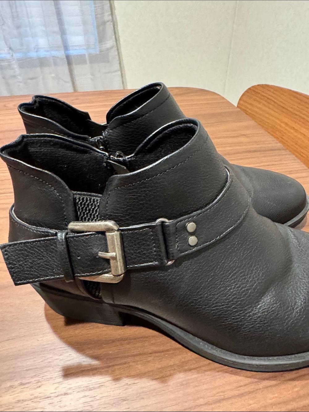 Torrid buckle boots - Picture 5 of 8